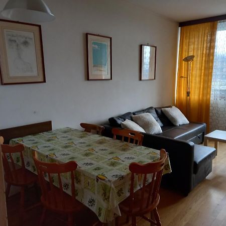 Panoramis Apartment In ชลัดมิง ภายนอก รูปภาพ