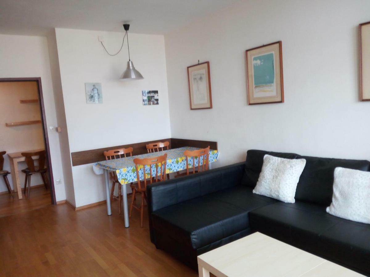 Panoramis Apartment In ชลัดมิง ภายนอก รูปภาพ